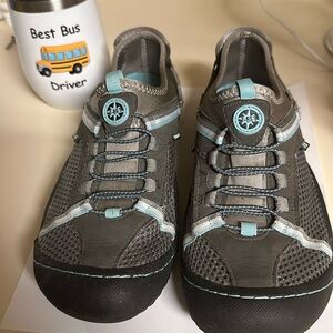 J-41 Shoes Women Sz 8.5 Water Ready Slip On Waterproof Outdoors